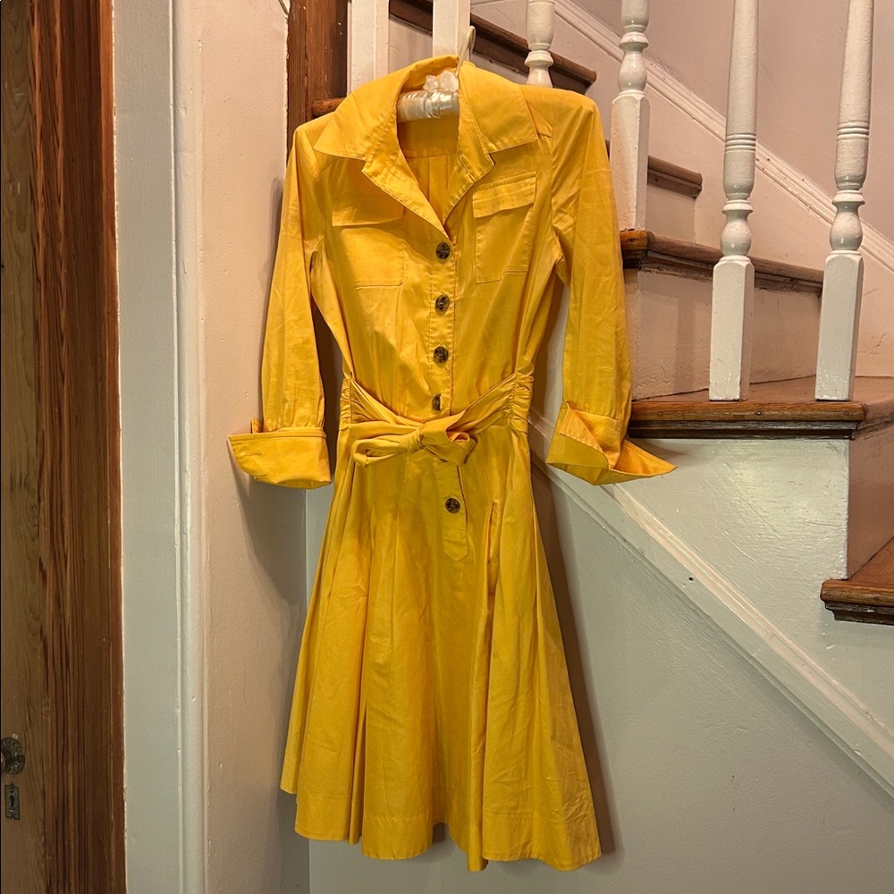 Diane Von Furstenberg Mustard Yellow knee-length dress, size 2
